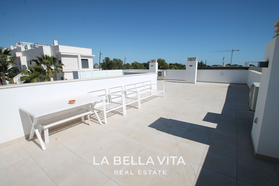 Modern Resale single-storey Villa for sale in Lo Romero Golf, Pilar de la Horadada – Exclusive Opportunity!