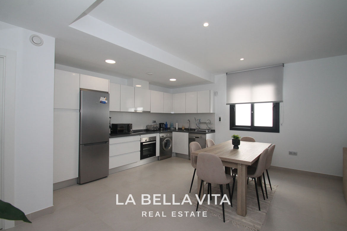 Modern Resale single-storey Villa for sale in Lo Romero Golf, Pilar de la Horadada – Exclusive Opportunity!