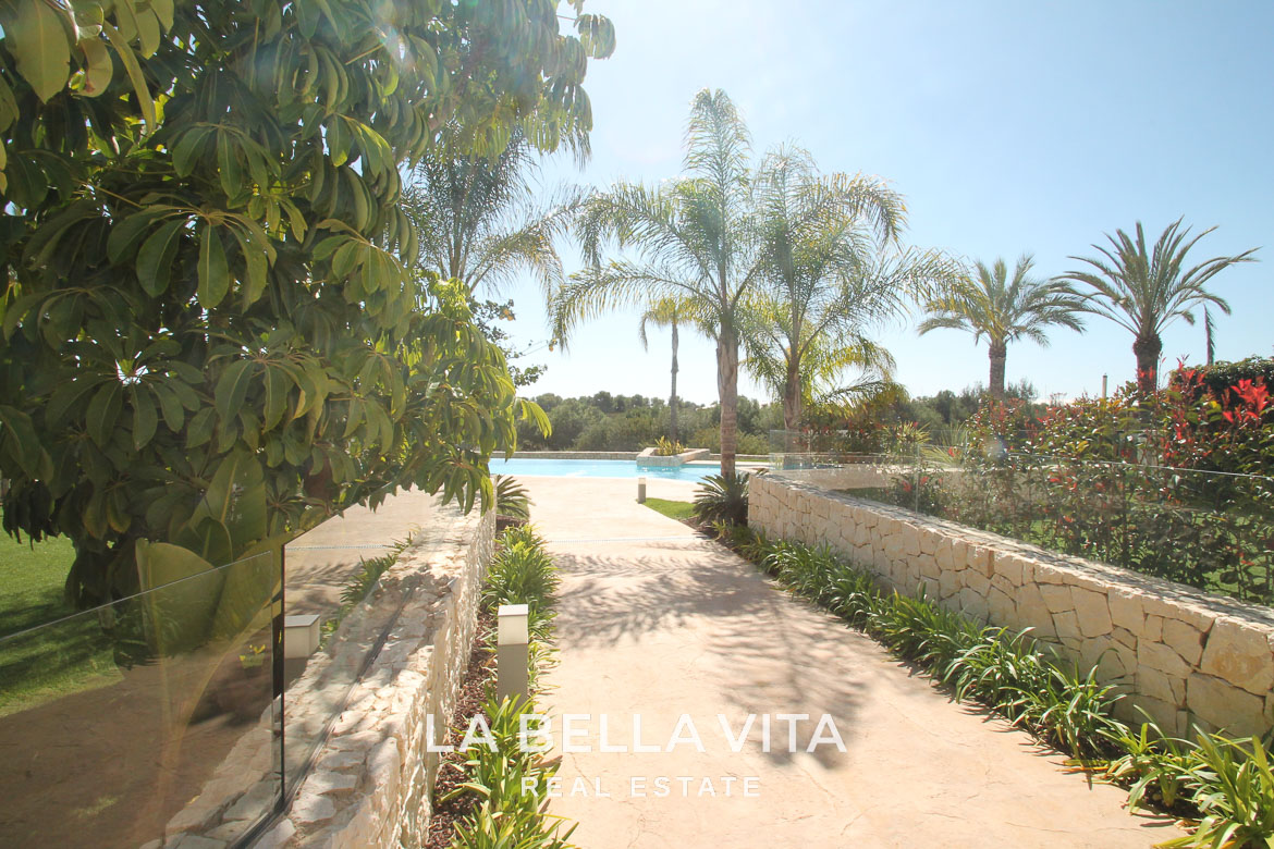 Modern Resale single-storey Villa for sale in Lo Romero Golf, Pilar de la Horadada – Exclusive Opportunity!