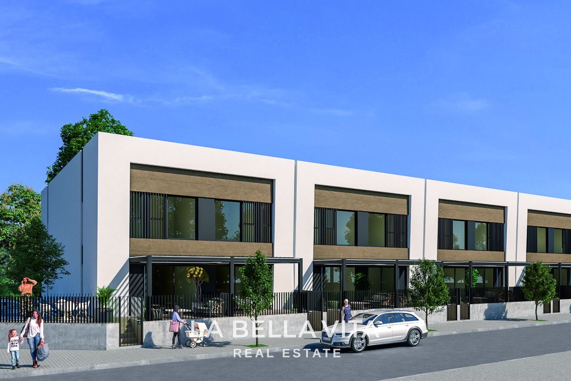 New Build Townhouses for sale in Dolores – Affordable Properties with a Communal Pool