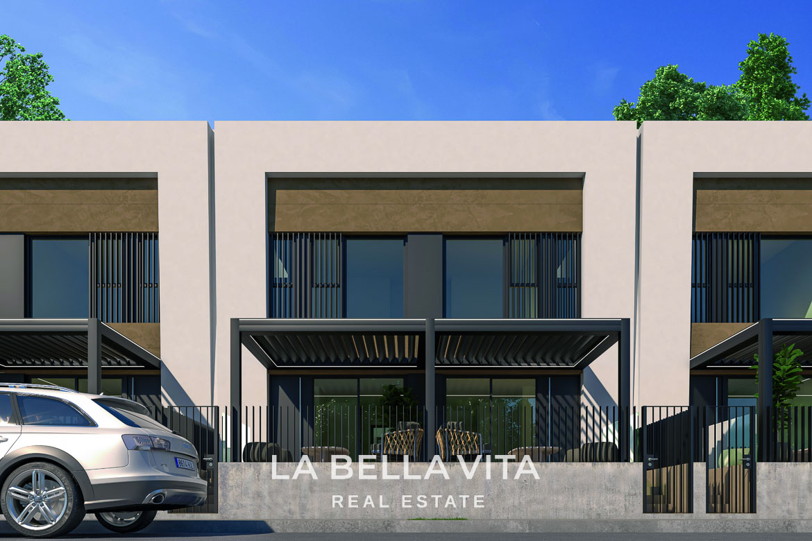 New Build Townhouses for sale in Dolores – Affordable Properties with a Communal Pool