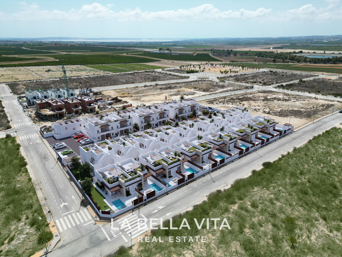 Modern Semi-Detached single-storey New Build Villas for Sale in Vistabella Golf with Private Pool and optional solarium