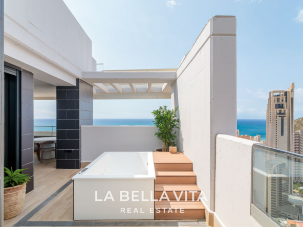 Exclusive New-Build Luxury Apartments with sea views for sale in Benidorm, Playa Poniente