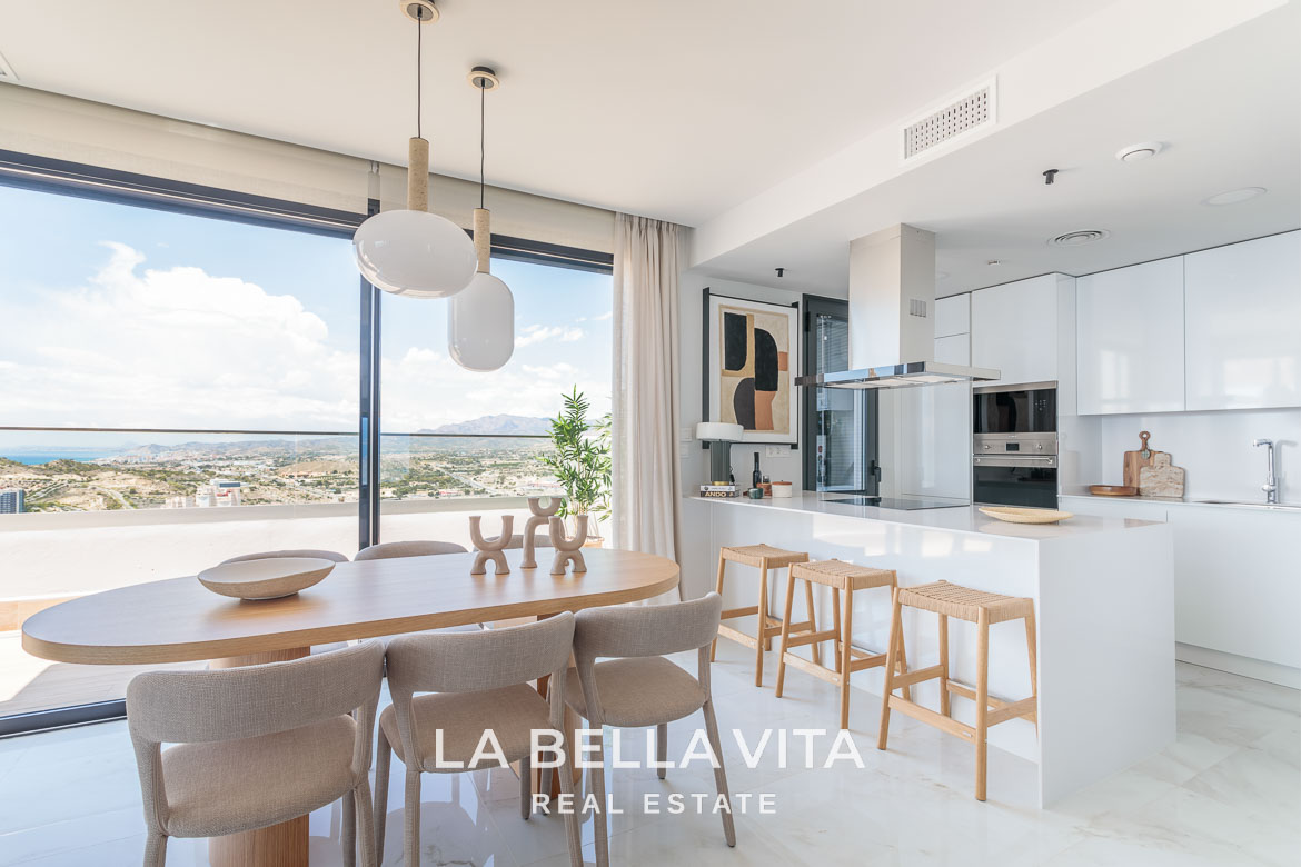 Exclusive New-Build Luxury Apartments with sea views for sale in Benidorm, Playa Poniente