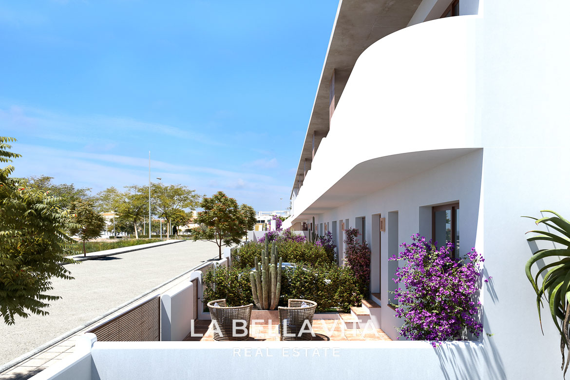 New Properties, bungalows by the beach in Pilar de la Horadada for Sale