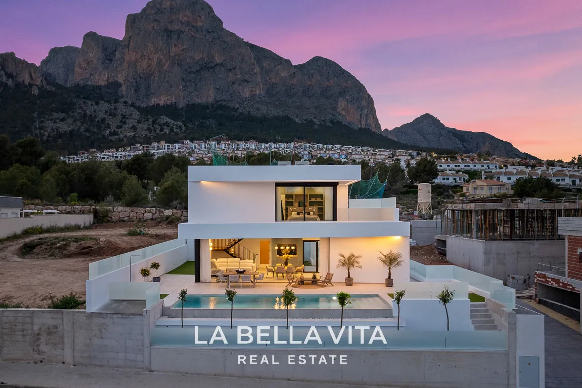 Stunning New Build Luxury Properties with private pool, garage and basement for sale in Polop, Alicante