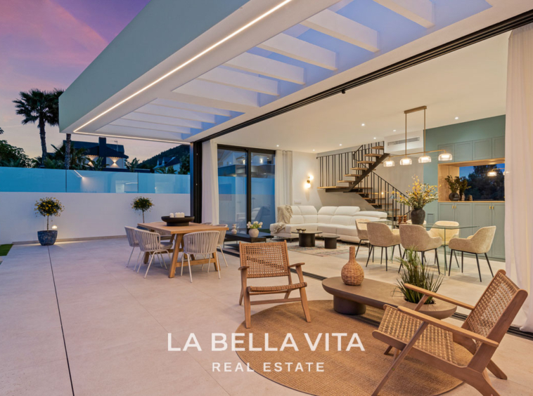 Stunning New Build Luxury Properties with private pool, garage and basement for sale in Polop, Alicante