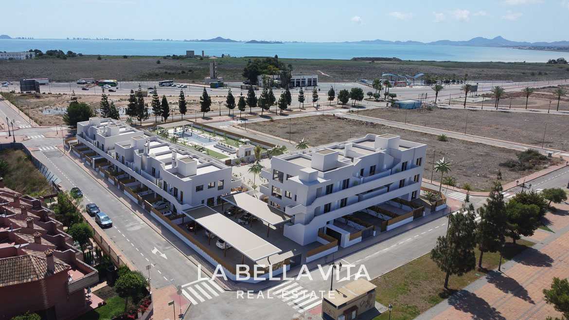 Modern Mediterranean-Style New Build Apartments with Sea Views for Sale in Serena Golf, Los Alcázares