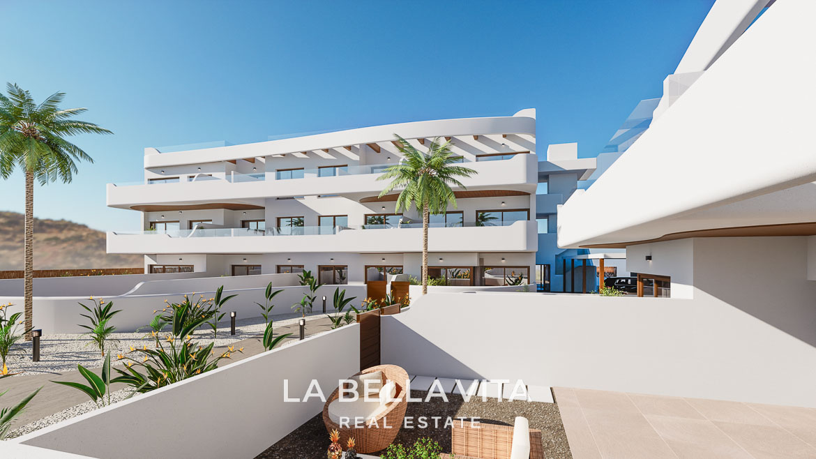 Modern Mediterranean-Style New Build Apartments with Sea Views for Sale in Serena Golf, Los Alcázares