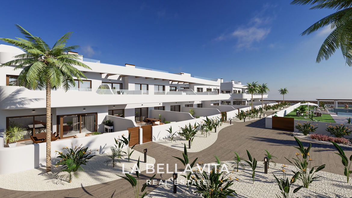 Modern Mediterranean-Style New Build Apartments with Sea Views for Sale in Serena Golf, Los Alcázares