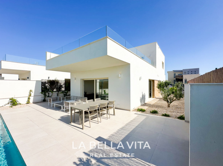 Modern New Build Independent Villas with Pools for sale in La Herrada, Los Montesinos