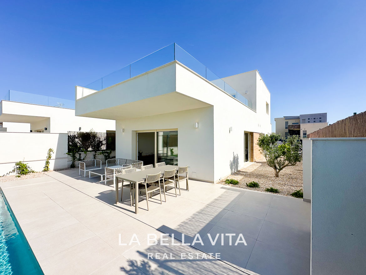 Modern New Build Independent Villas with Pools for sale in La Herrada, Los Montesinos