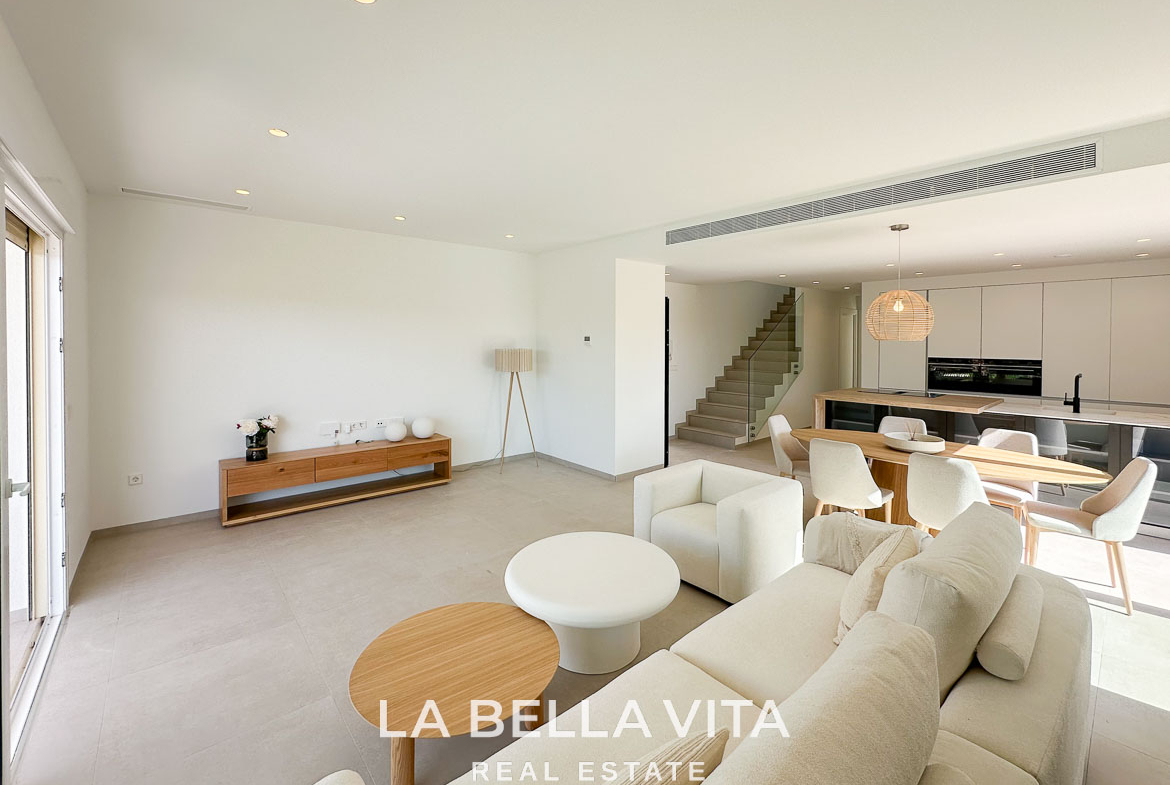 Modern New Build Independent Villas with Pools for sale in La Herrada, Los Montesinos