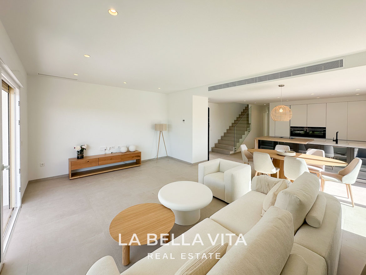 Modern New Build Independent Villas with Pools for sale in La Herrada, Los Montesinos