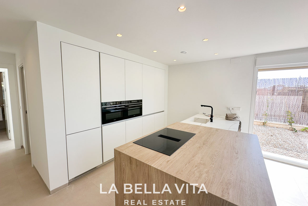 Modern New Build Independent Villas with Pools for sale in La Herrada, Los Montesinos