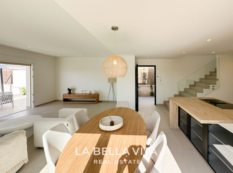 Modern New Build Independent Villas with Pools for sale in La Herrada, Los Montesinos