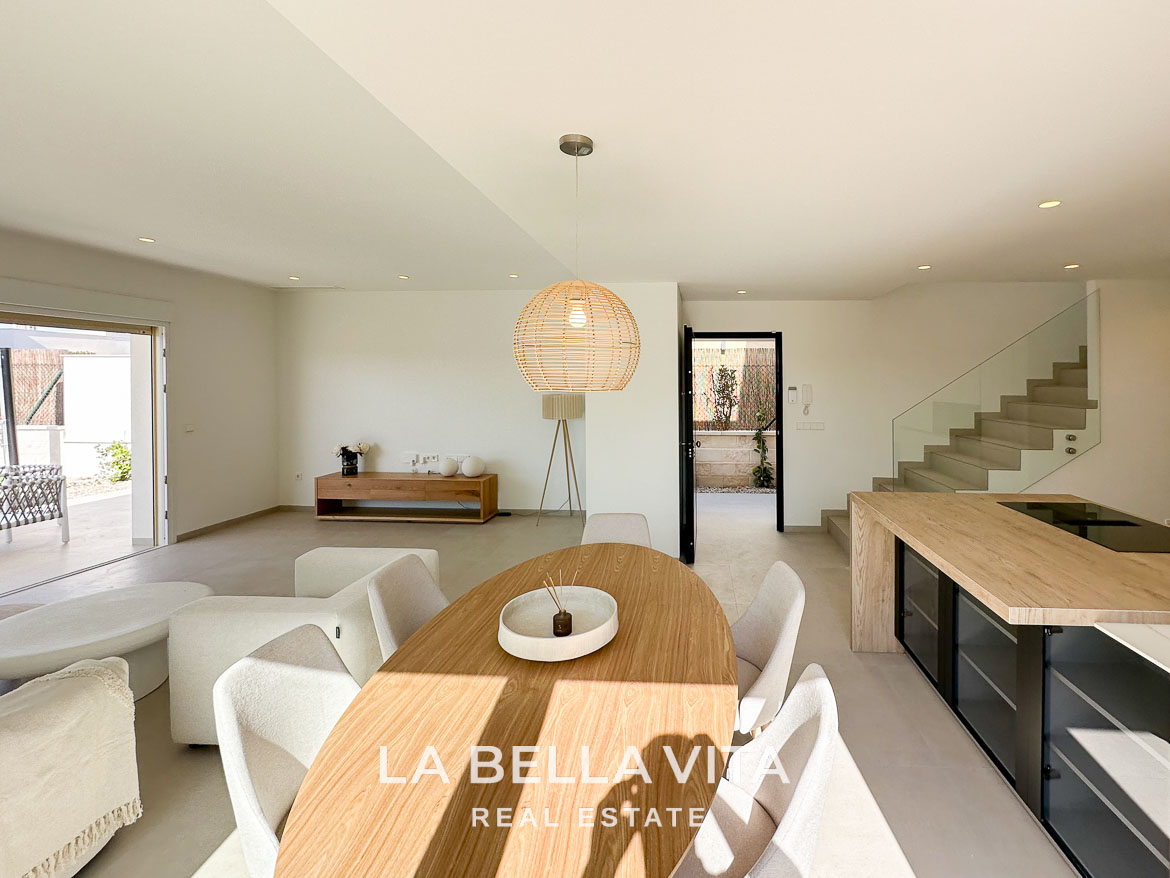Modern New Build Independent Villas with Pools for sale in La Herrada, Los Montesinos