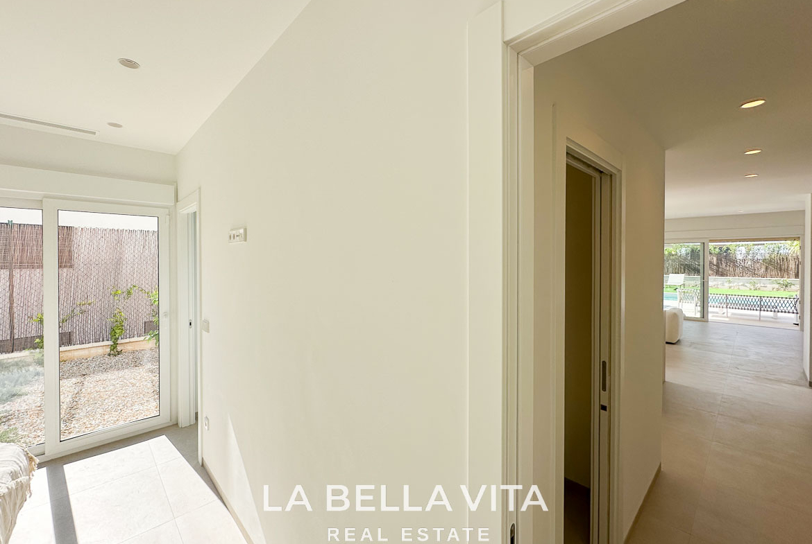 Modern New Build Independent Villas with Pools for sale in La Herrada, Los Montesinos