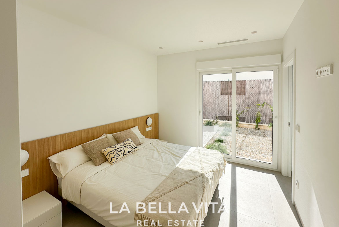 Modern New Build Independent Villas with Pools for sale in La Herrada, Los Montesinos