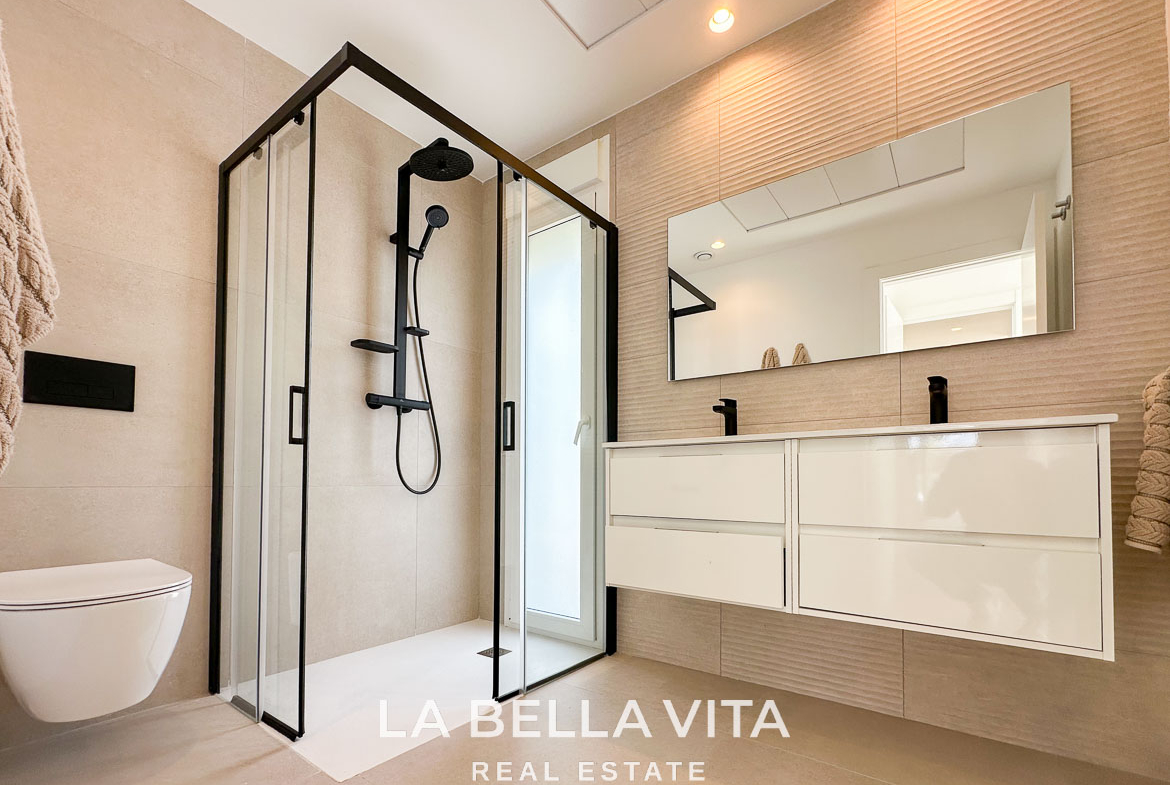 Modern New Build Independent Villas with Pools for sale in La Herrada, Los Montesinos