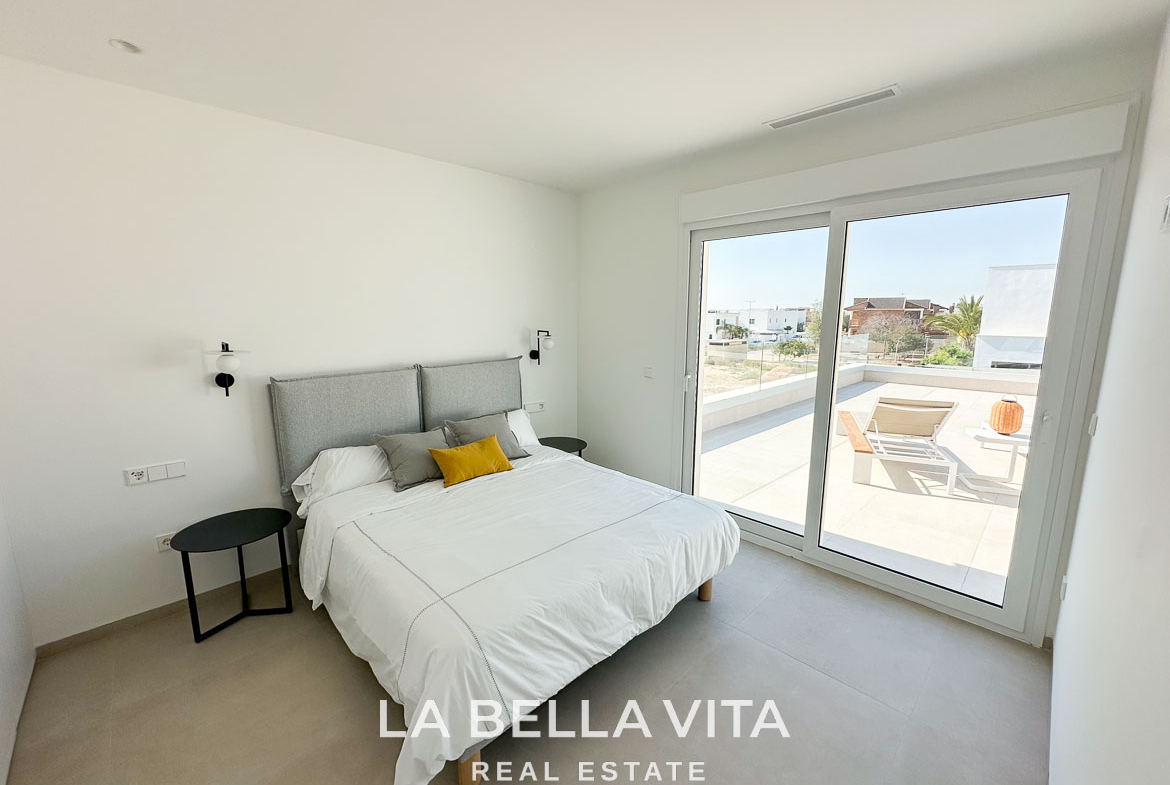 Modern New Build Independent Villas with Pools for sale in La Herrada, Los Montesinos