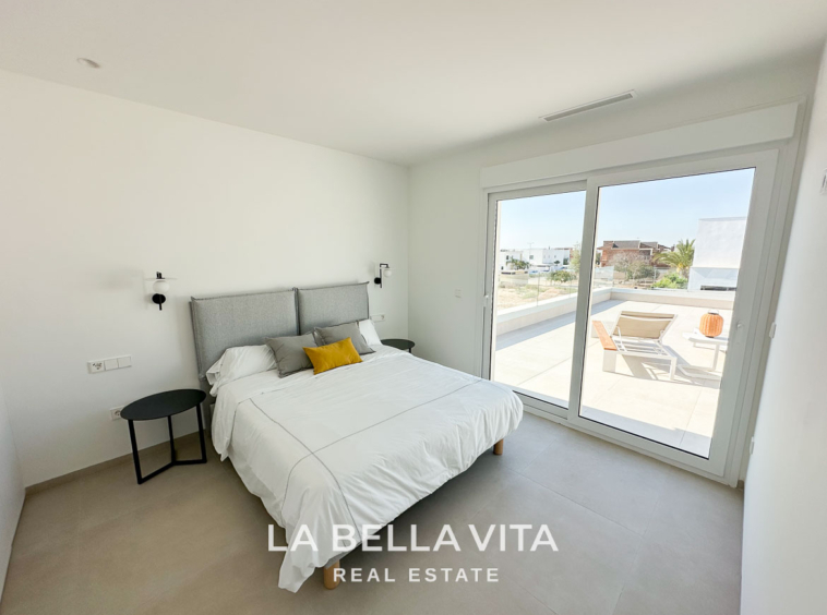 Modern New Build Independent Villas with Pools for sale in La Herrada, Los Montesinos
