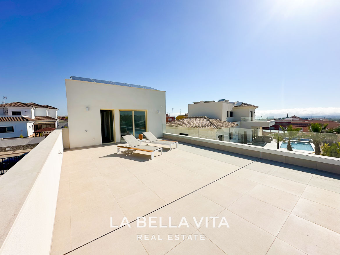 Modern New Build Independent Villas with Pools for sale in La Herrada, Los Montesinos