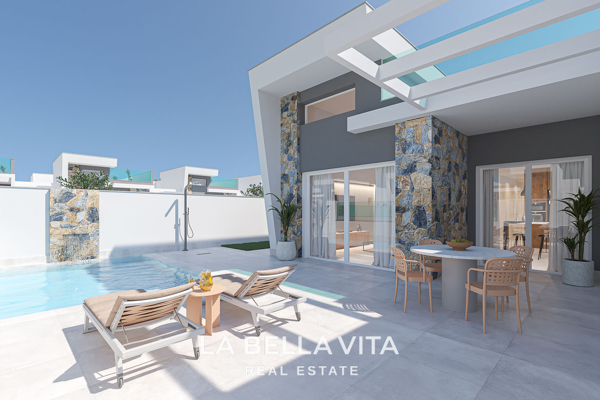 Modern New Build Single-Storey Villas with Double-Height Ceilings for Sale in Serena Golf, Los Alcázares