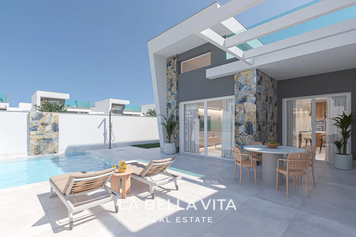 Modern New Build Single-Storey Villas with Double-Height Ceilings for Sale in Serena Golf, Los Alcázares