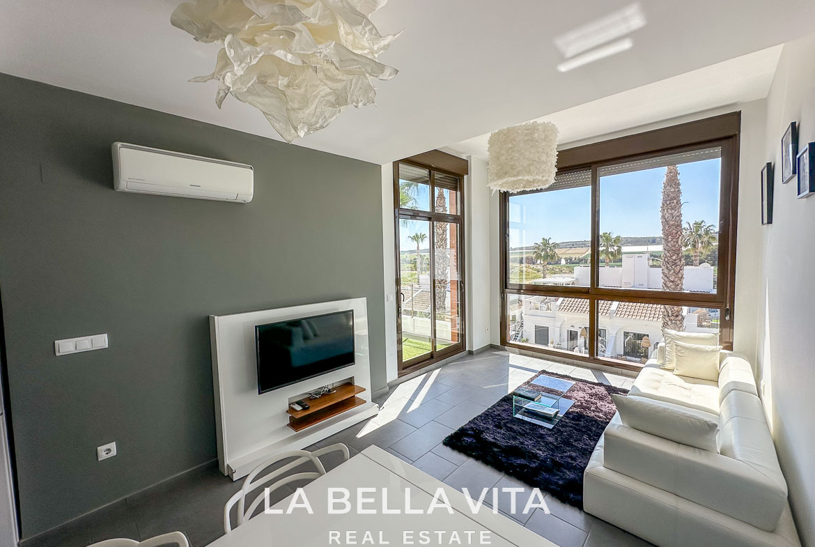 Modern Resale Penthouse Apartment with views for sale in Algorfa, La Finca Golf