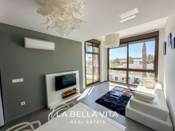 Modern Resale Penthouse Apartment with views for sale in Algorfa, La Finca Golf
