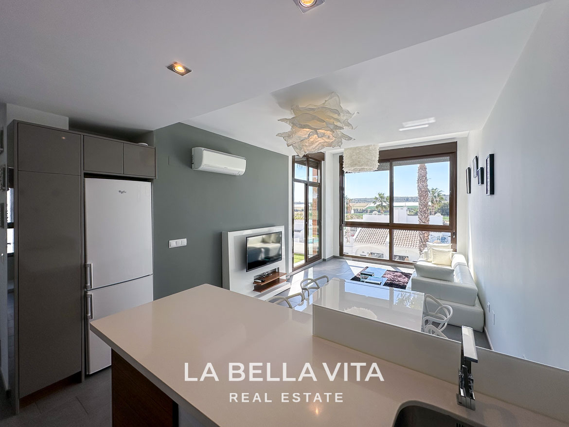 Modern Resale Penthouse Apartment with views for sale in Algorfa, La Finca Golf