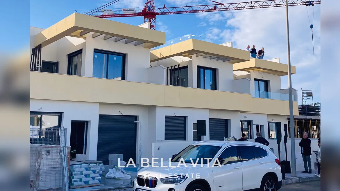 New Build Attached Homes with Private Pools & Basements for Sale in Rojales, Alicante