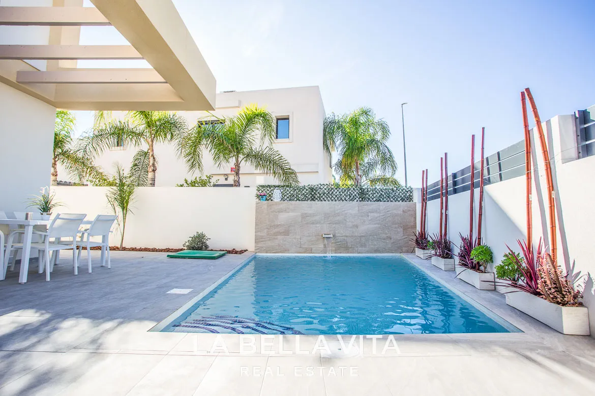 New Build Properties with pool for sale in La Herrada, Los Montesinos, Alicante, Spain