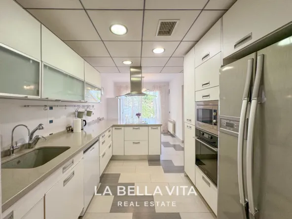 4 bedroom Beach House with private pool for sale in Cabo Roig, Orihuela Costa, Alicante