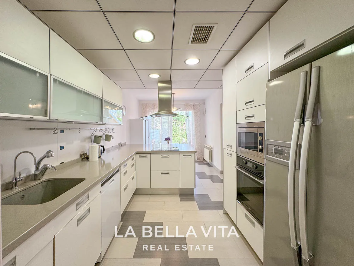 4 bedroom Beach House with private pool for sale in Cabo Roig, Orihuela Costa, Alicante
