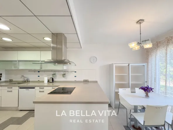 4 bedroom Beach House with private pool for sale in Cabo Roig, Orihuela Costa, Alicante