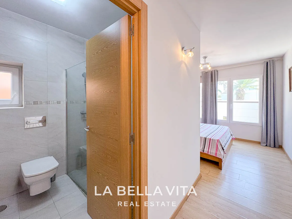 4 bedroom Beach House with private pool for sale in Cabo Roig, Orihuela Costa, Alicante
