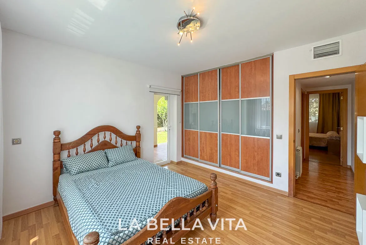 4 bedroom Beach House with private pool for sale in Cabo Roig, Orihuela Costa