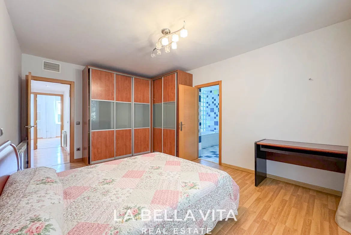 4 bedroom Beach House with private pool for sale in Cabo Roig, Orihuela Costa
