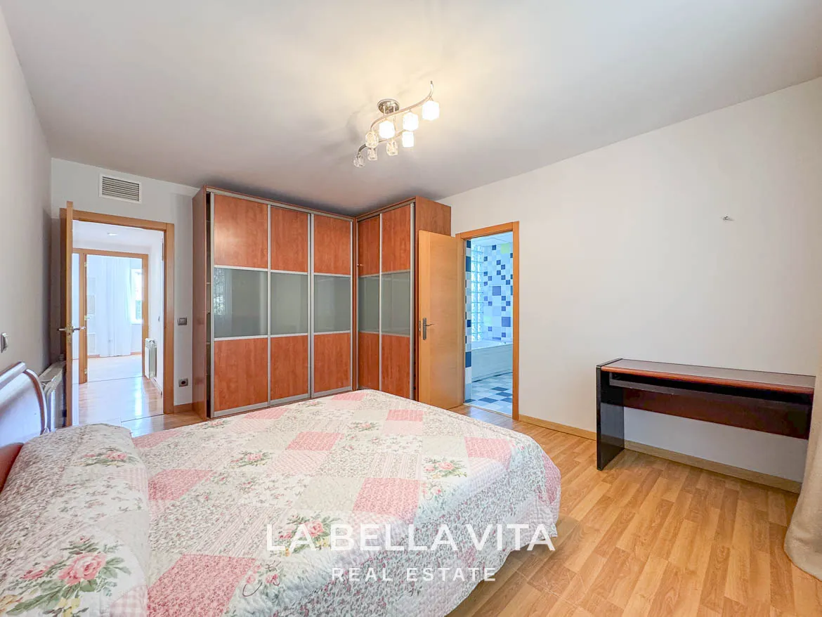 4 bedroom Beach House with private pool for sale in Cabo Roig, Orihuela Costa