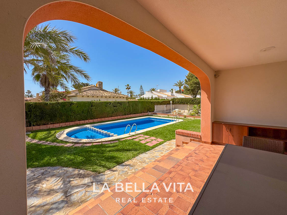 4 bedroom Beach House with private pool for sale in Cabo Roig, Orihuela Costa