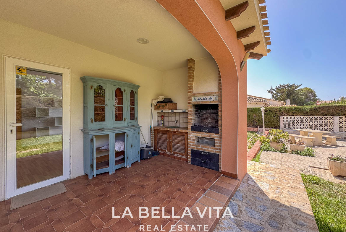 4 bedroom Beach House with private pool for sale in Cabo Roig, Orihuela Costa