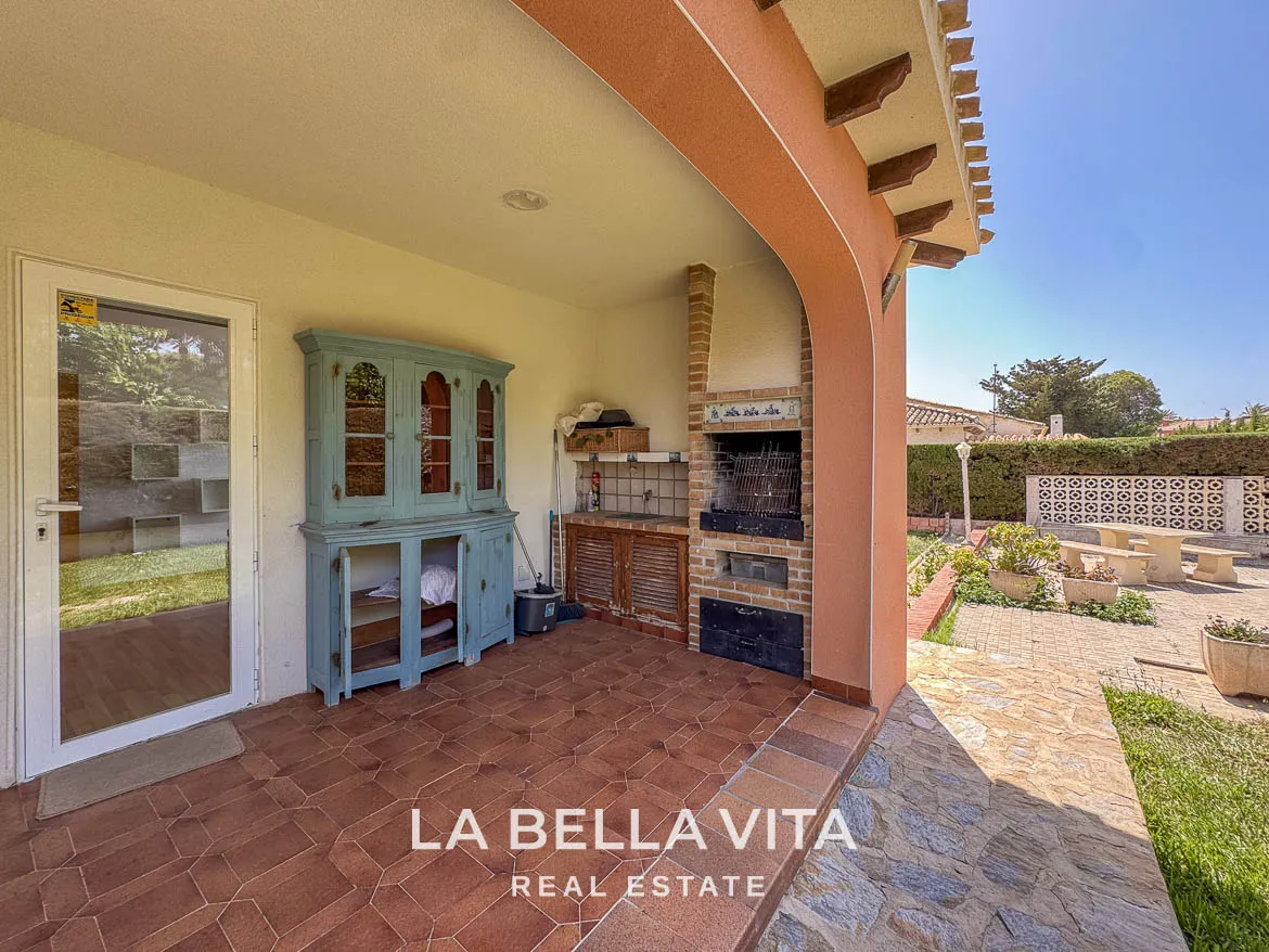 4 bedroom Beach House with private pool for sale in Cabo Roig, Orihuela Costa