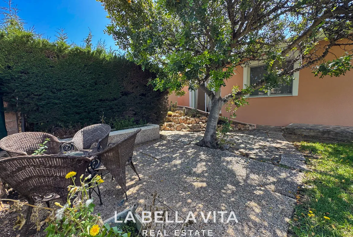4 bedroom Beach House with private pool for sale in Cabo Roig, Orihuela Costa