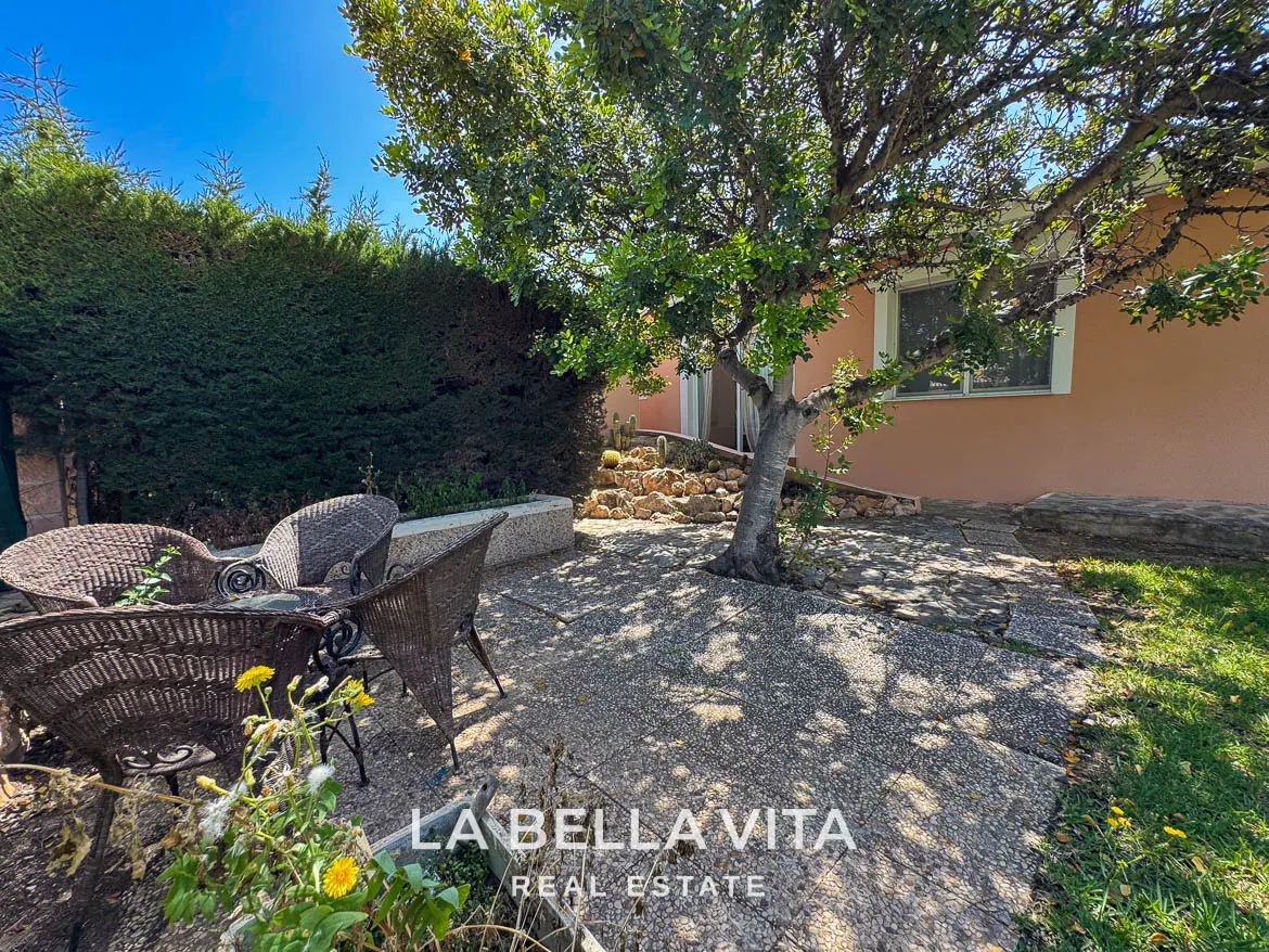 4 bedroom Beach House with private pool for sale in Cabo Roig, Orihuela Costa