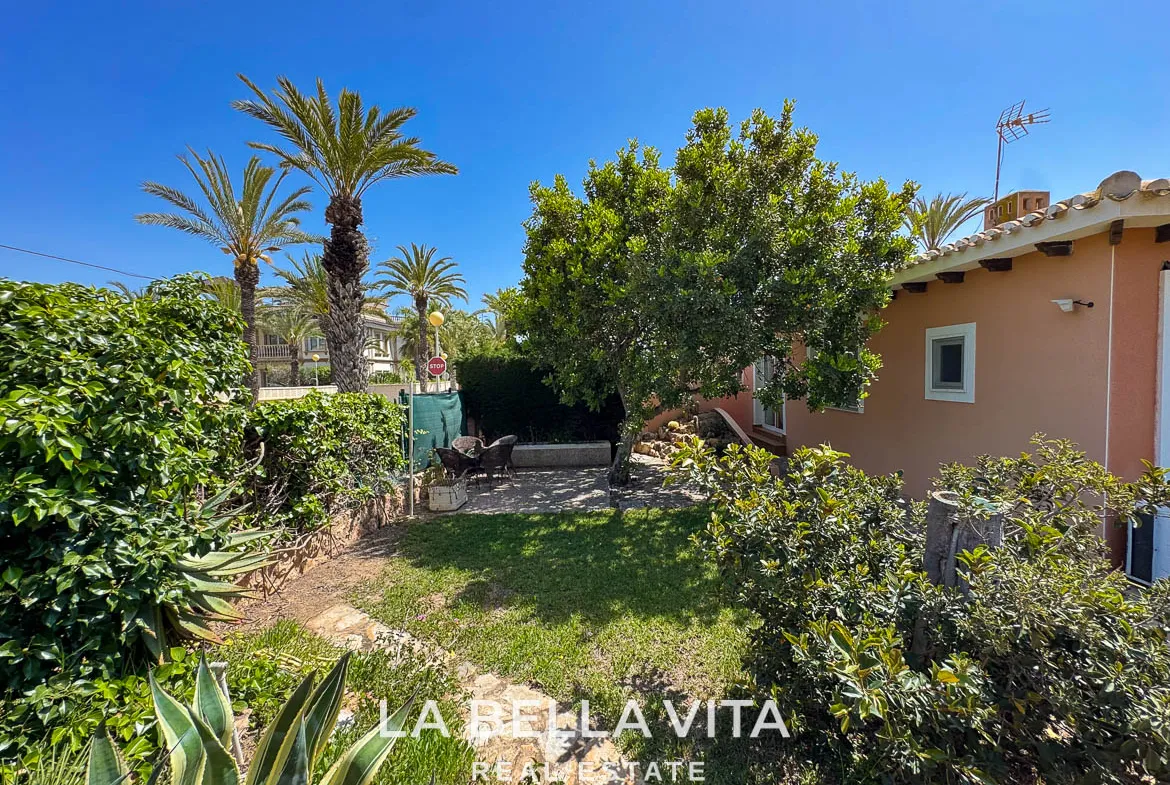4 bedroom Beach House with private pool for sale in Cabo Roig, Orihuela Costa