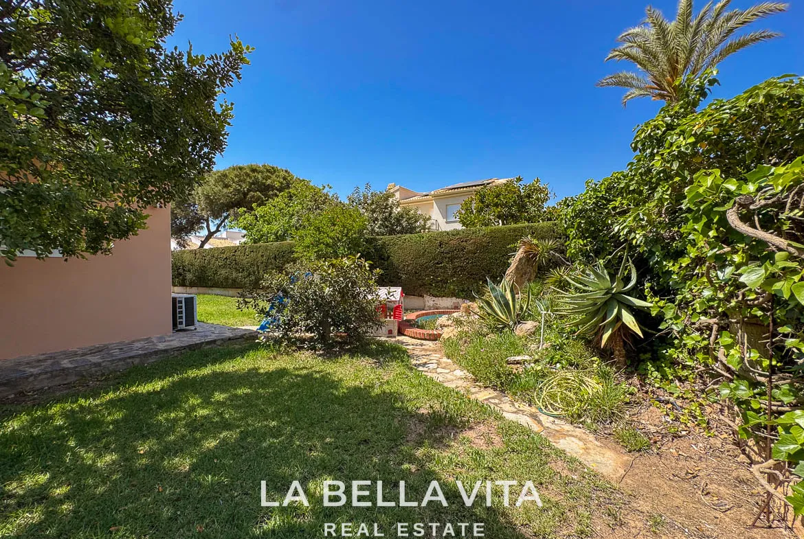 4 bedroom Beach House with private pool for sale in Cabo Roig, Orihuela Costa