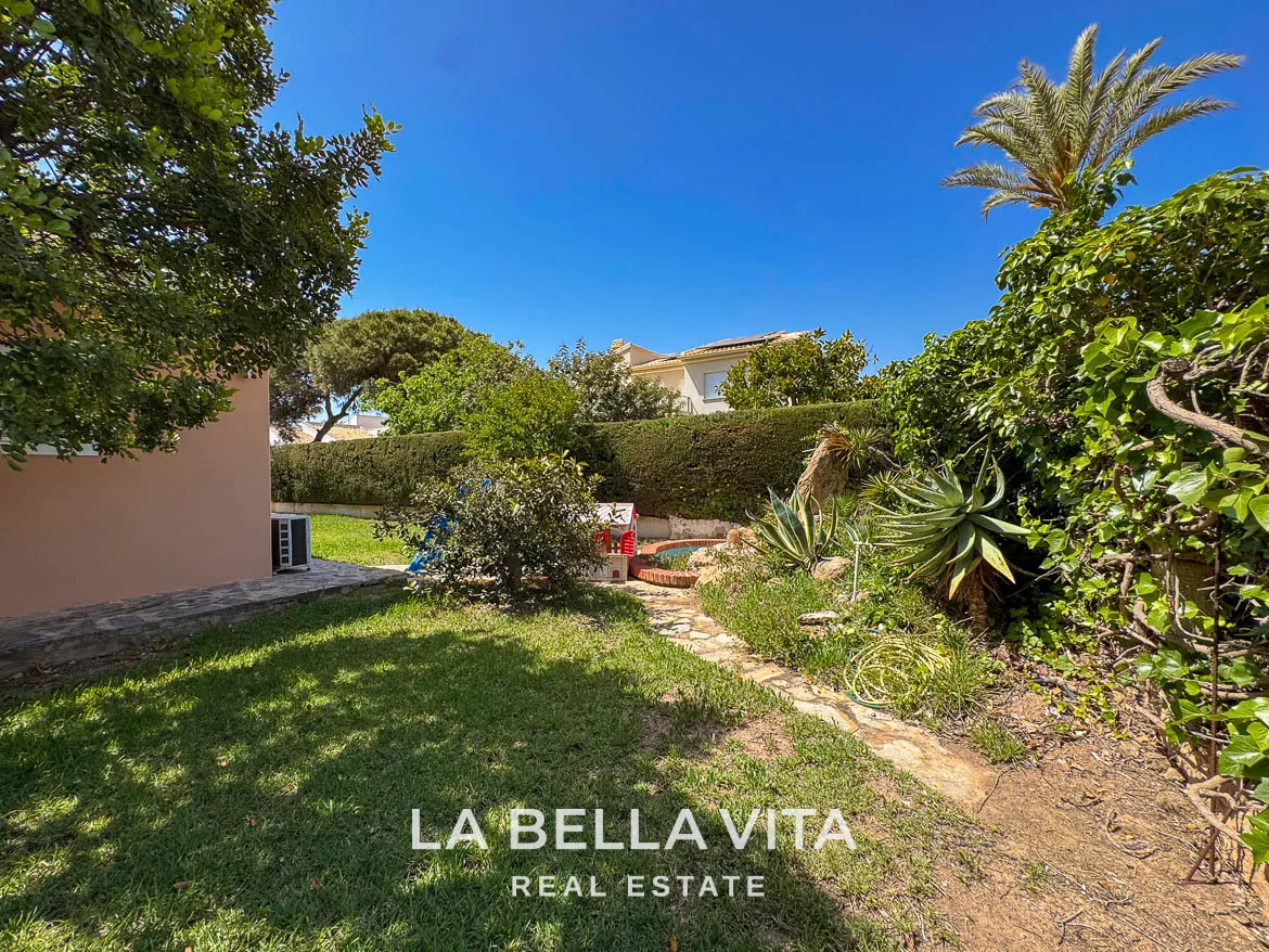 4 bedroom Beach House with private pool for sale in Cabo Roig, Orihuela Costa