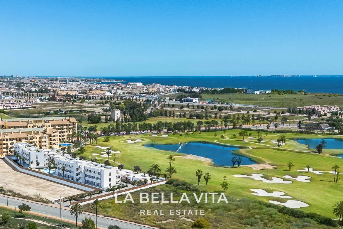 Beautiful Modern Apartments with Sea and Golf Views for sale in Serena Golf, Los Alcázares